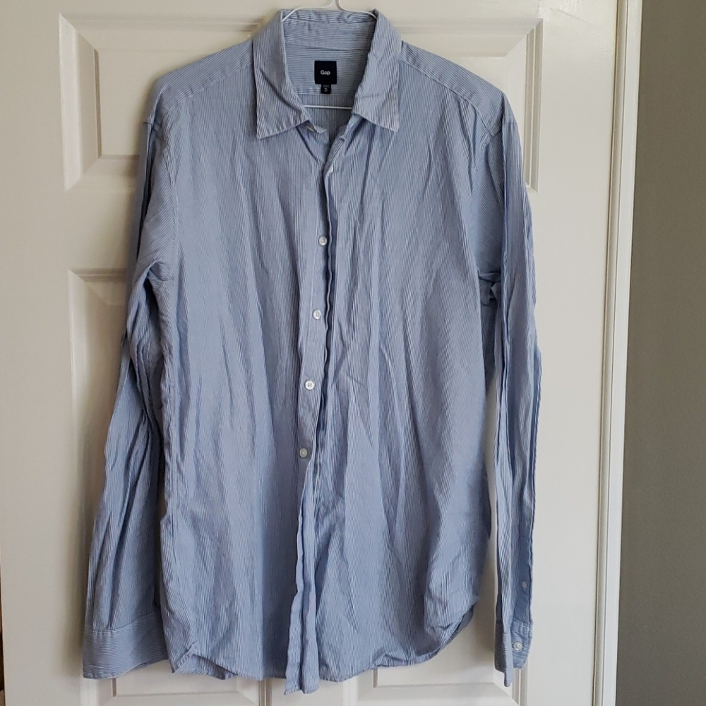 GAP Light Blue Men's Casual Button-Down Shirt